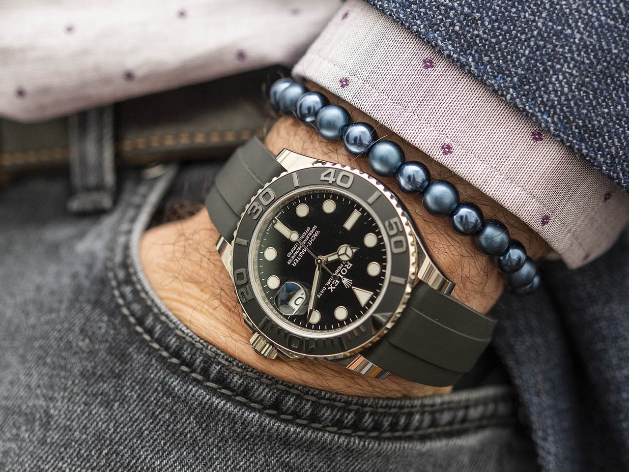 22+ Best Gifts for Boaters, Sailors, Captains, & Yacht Owners